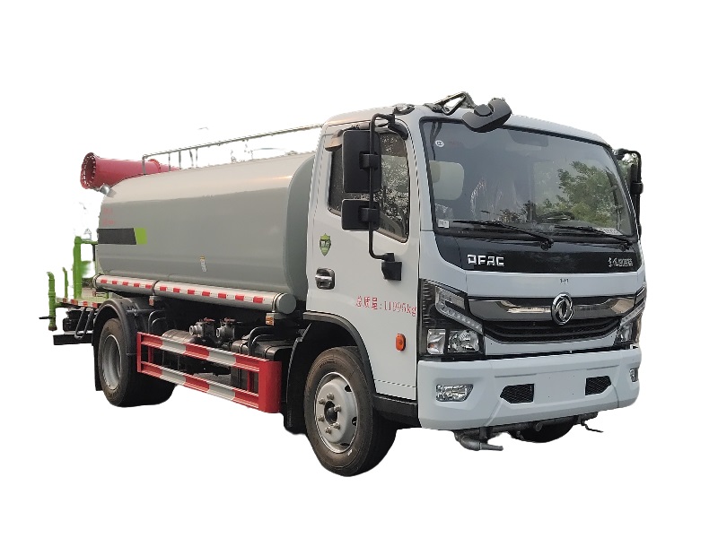 东风7-8吨绿化喷洒车 