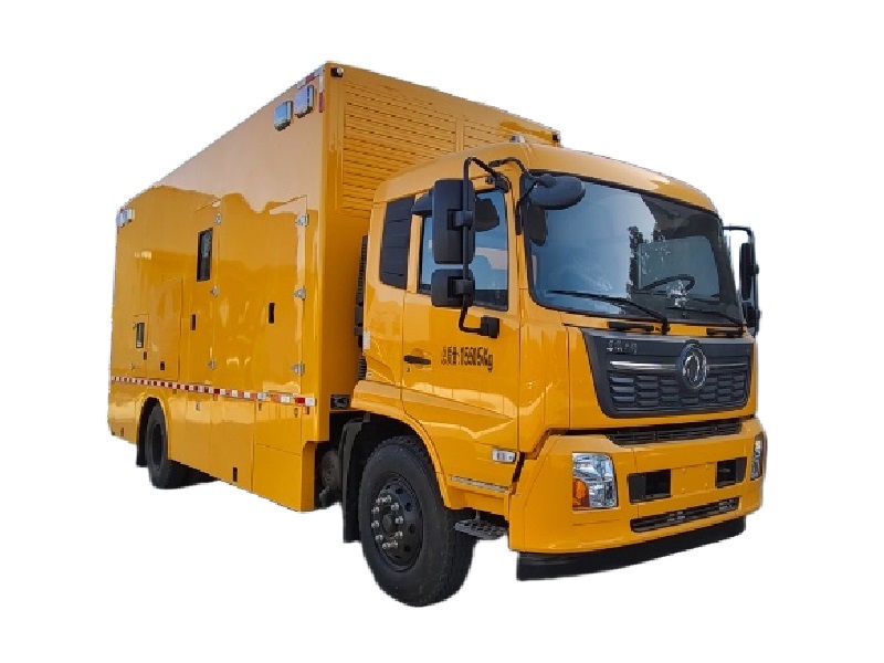 4000m³h汕德卡排水抢险车 