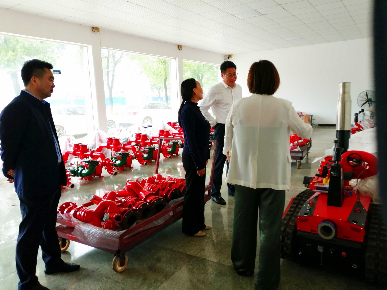 曾都区会同随县一行领导莅临3044永利参观指导工作